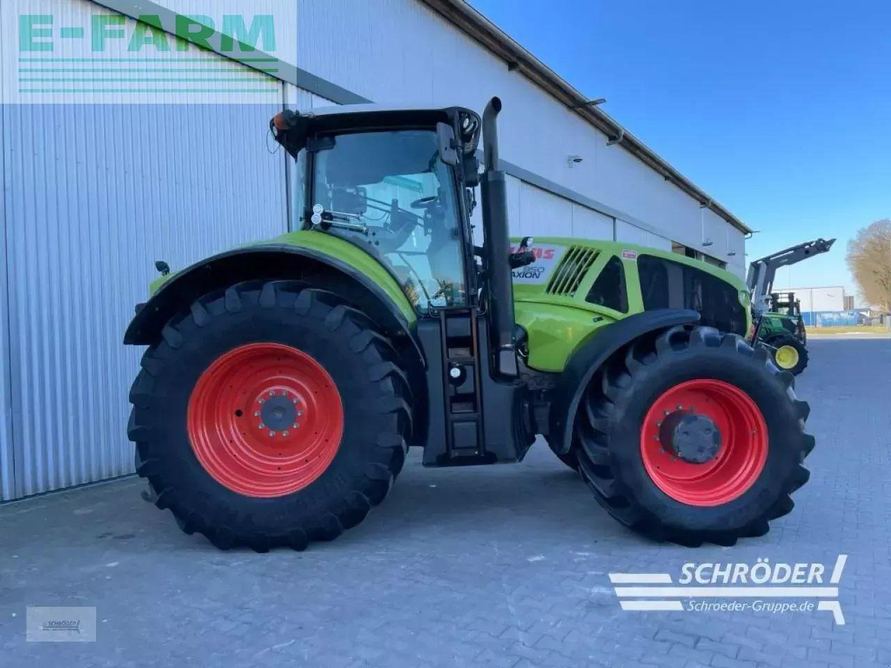 CLAAS axion 920 cmatic + rtk - Trator: foto 2 CLAAS axion 920 cmatic + rtk - Trator: foto 2