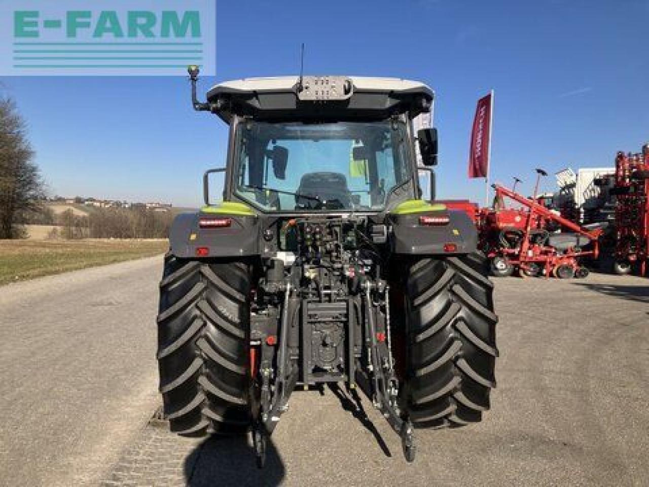 CLAAS axos 3.95 comfort - Trator: foto 4 CLAAS axos 3.95 comfort - Trator: foto 4