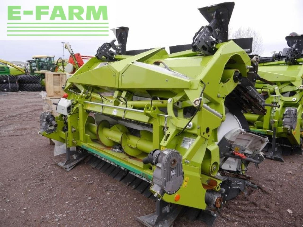 CLAAS corio 875 fc conspeed - Plataforma para colher milho: foto 3 CLAAS corio 875 fc conspeed - Plataforma para colher milho: foto 3