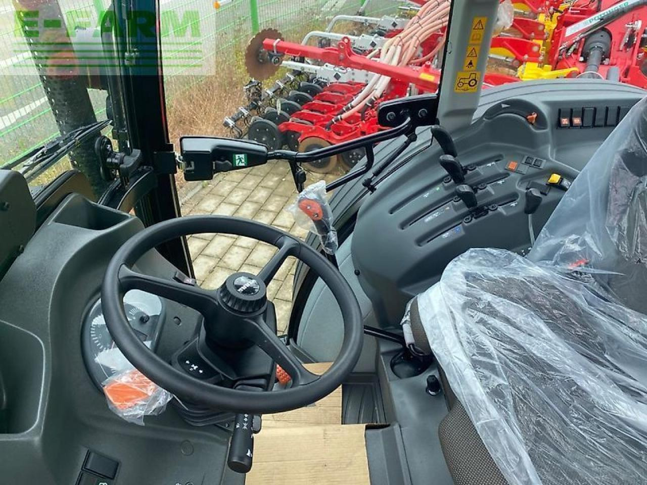CLAAS elios 210 kabine advanced - Trator: foto 5 CLAAS elios 210 kabine advanced - Trator: foto 5