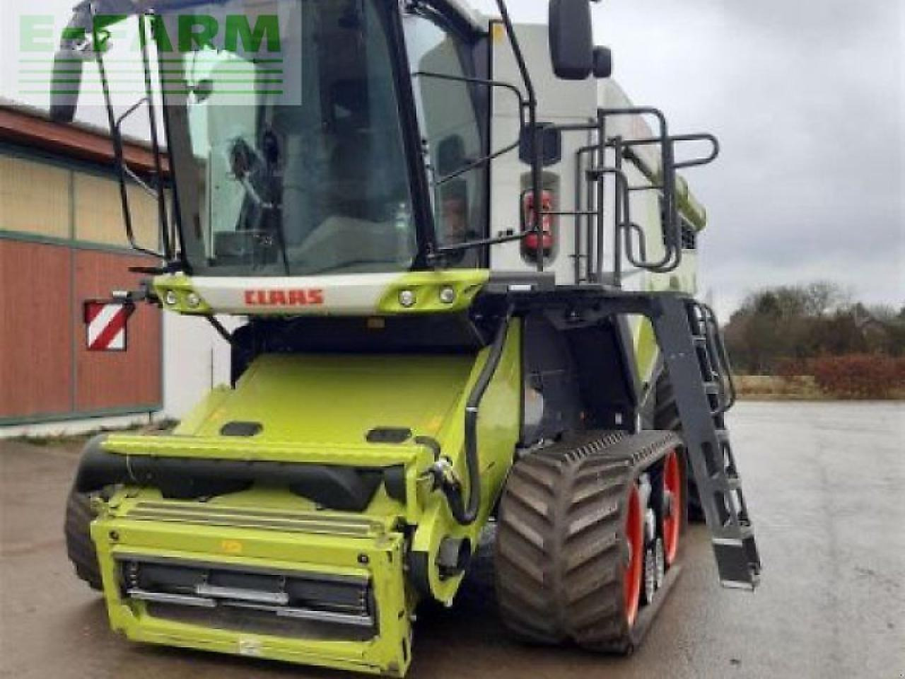 CLAAS gebr. mähdrescher lexion8700tt - Ceifeira debulhadora: foto 2 CLAAS gebr. mähdrescher lexion8700tt - Ceifeira debulhadora: foto 2