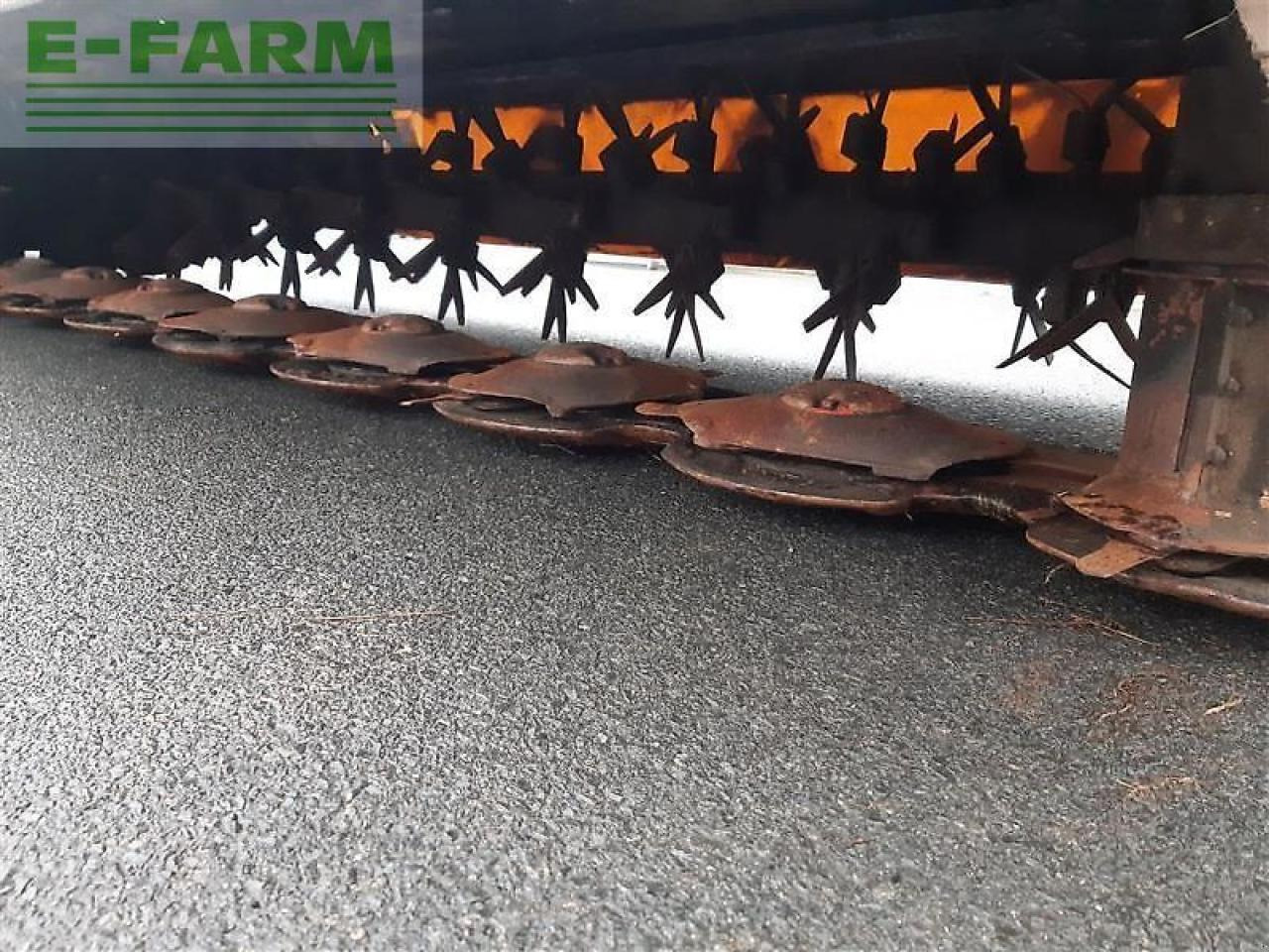 Gadanheira CLAAS gebr. mähwerk disco 1100 c: foto 17