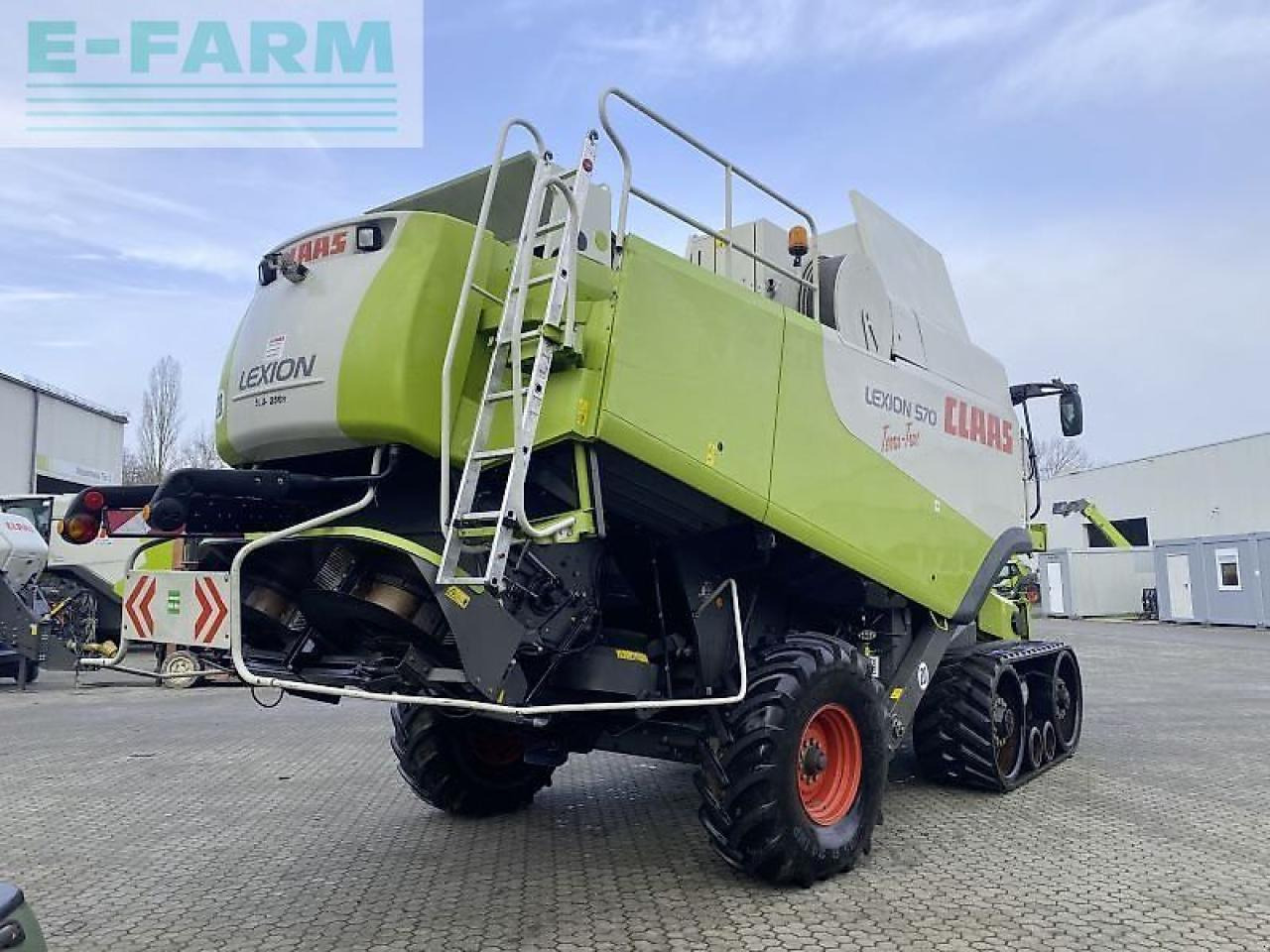 CLAAS lexion 570 tt mit v900+tw - Ceifeira debulhadora: foto 2 CLAAS lexion 570 tt mit v900+tw - Ceifeira debulhadora: foto 2