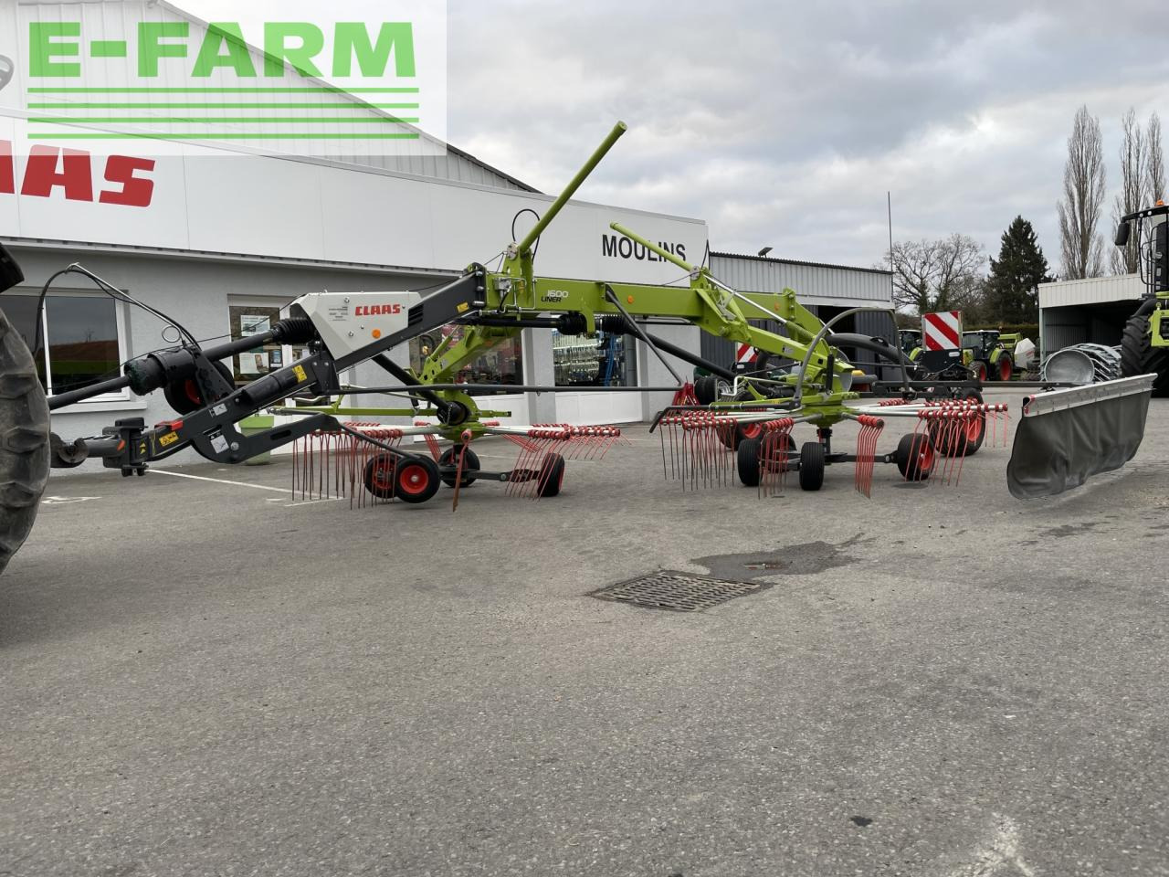 CLAAS liner 1600 - Ancinho enleirador: foto 1 CLAAS liner 1600 - Ancinho enleirador: foto 1