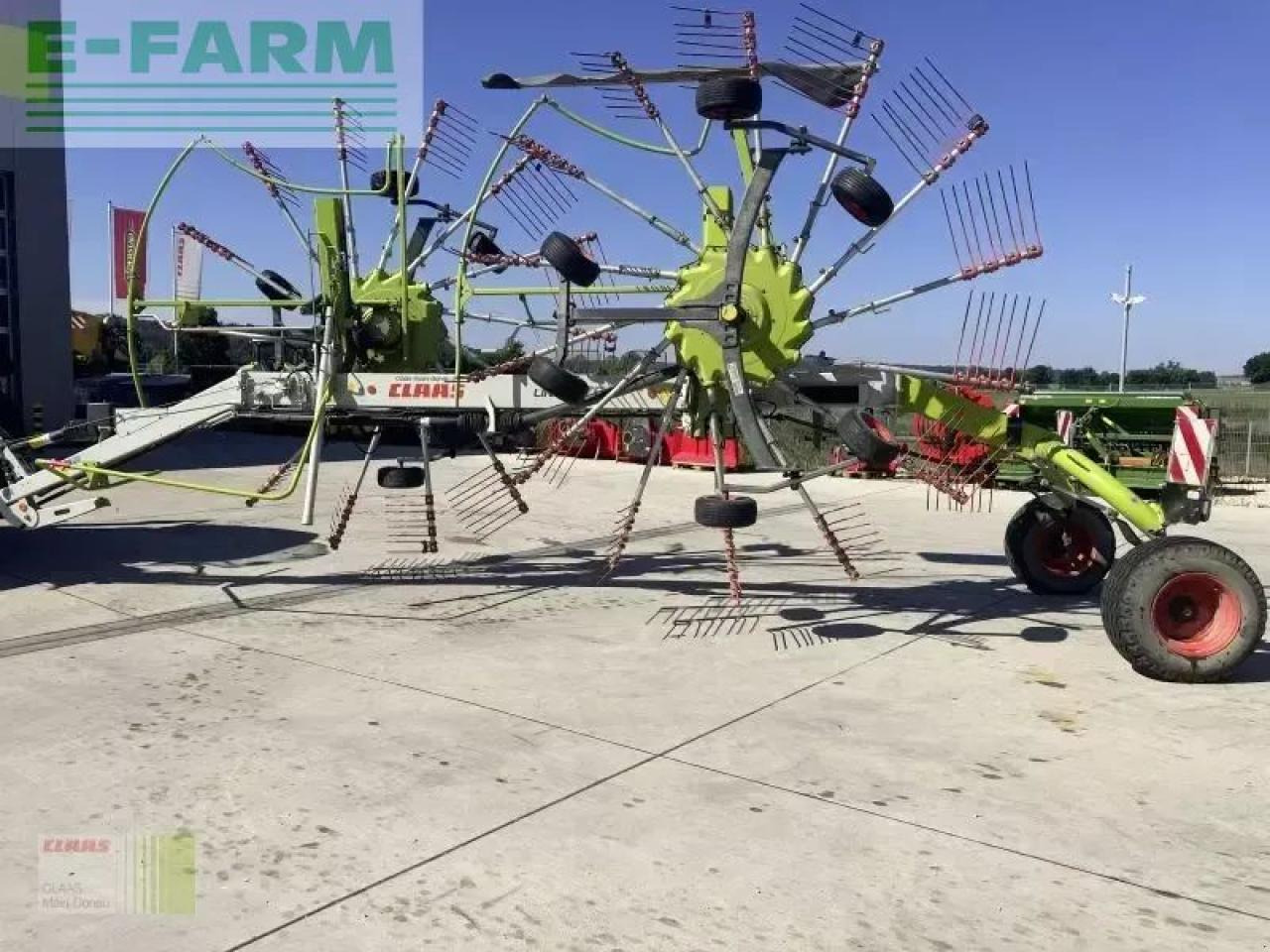 CLAAS liner 1750 - Ancinho enleirador: foto 1 CLAAS liner 1750 - Ancinho enleirador: foto 1