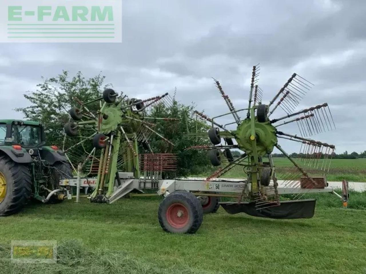 CLAAS liner 3000 - Ancinho enleirador: foto 1 CLAAS liner 3000 - Ancinho enleirador: foto 1