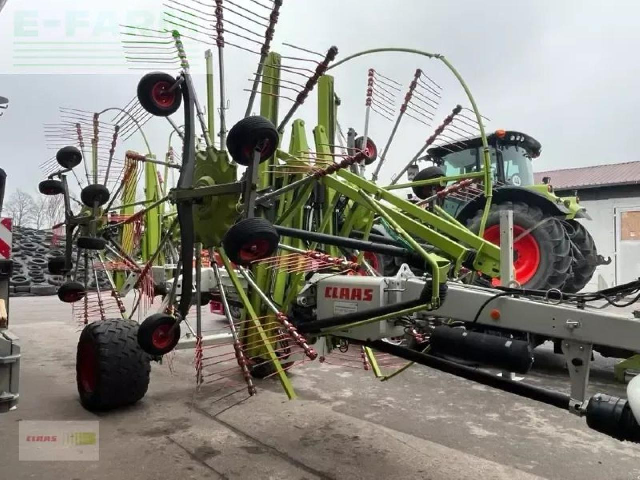 CLAAS liner 4000 comfort - Ancinho enleirador: foto 4 CLAAS liner 4000 comfort - Ancinho enleirador: foto 4