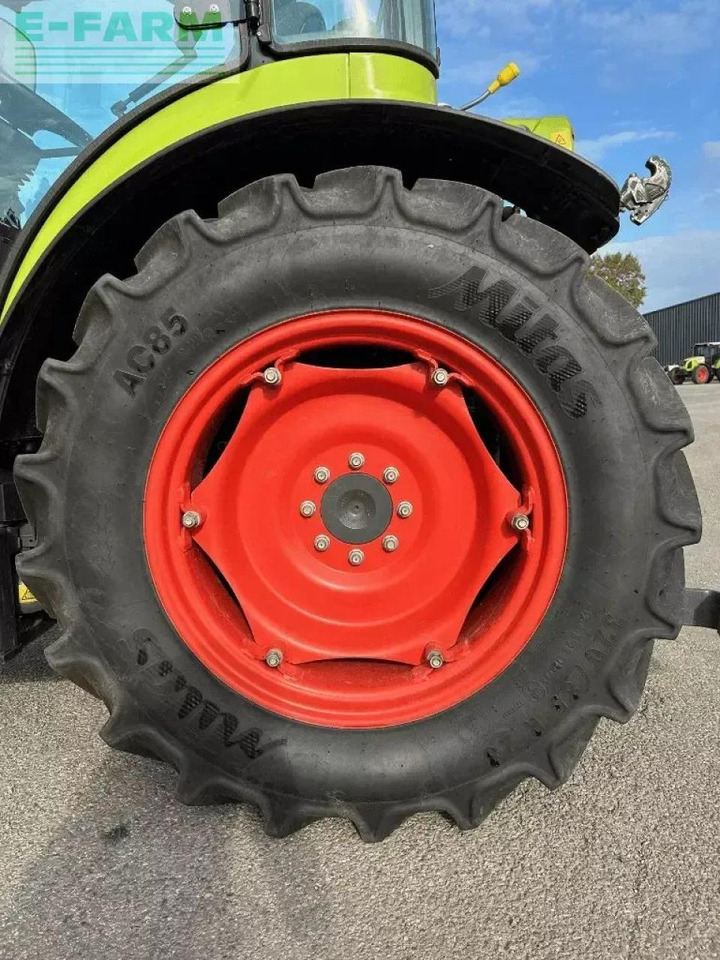 Trator CLAAS nexos 230 s: foto 10