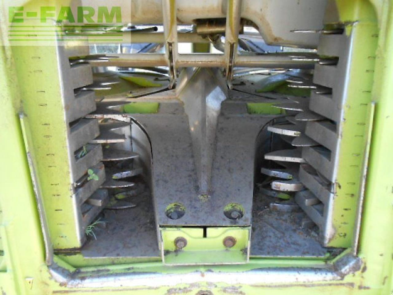 CLAAS orbis 900 + transportfahrwerk preis reduziert !!! - Acessórios para Colhedora de forragem: foto 5 CLAAS orbis 900 + transportfahrwerk preis reduziert !!! - Acessórios para Colhedora de forragem: foto 5