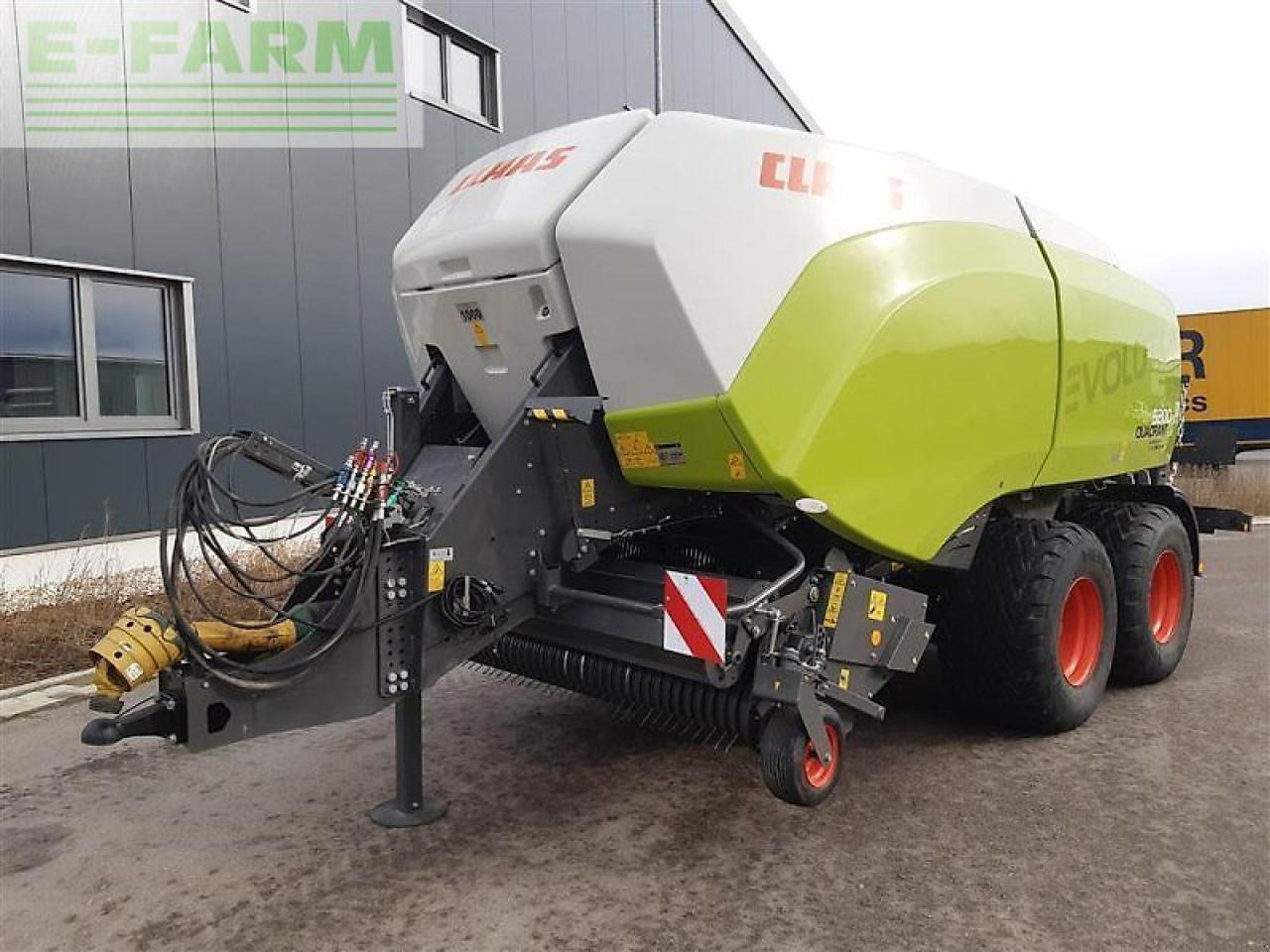 CLAAS quadrant 5200 fc evolution - Enfardadeira de fardos quadrados: foto 3 CLAAS quadrant 5200 fc evolution - Enfardadeira de fardos quadrados: foto 3