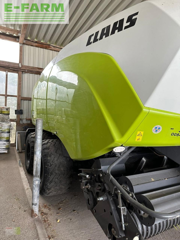CLAAS quadrant 5200 fc mit waage - Enfardadeira de fardos quadrados: foto 1 CLAAS quadrant 5200 fc mit waage - Enfardadeira de fardos quadrados: foto 1