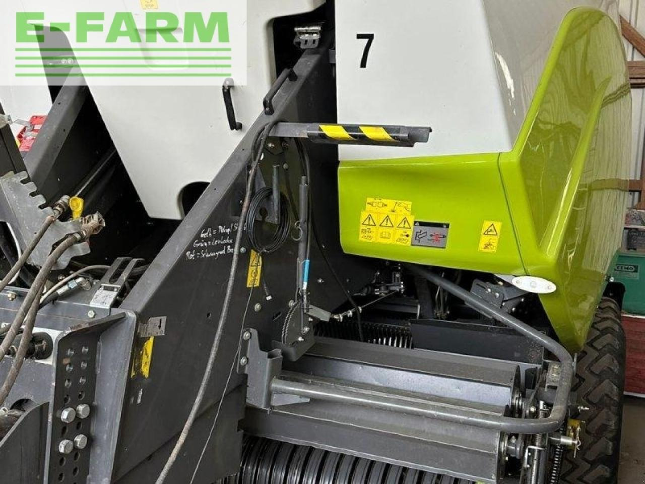 CLAAS quadrant 5200 fc mit waage - Enfardadeira de fardos quadrados: foto 3 CLAAS quadrant 5200 fc mit waage - Enfardadeira de fardos quadrados: foto 3