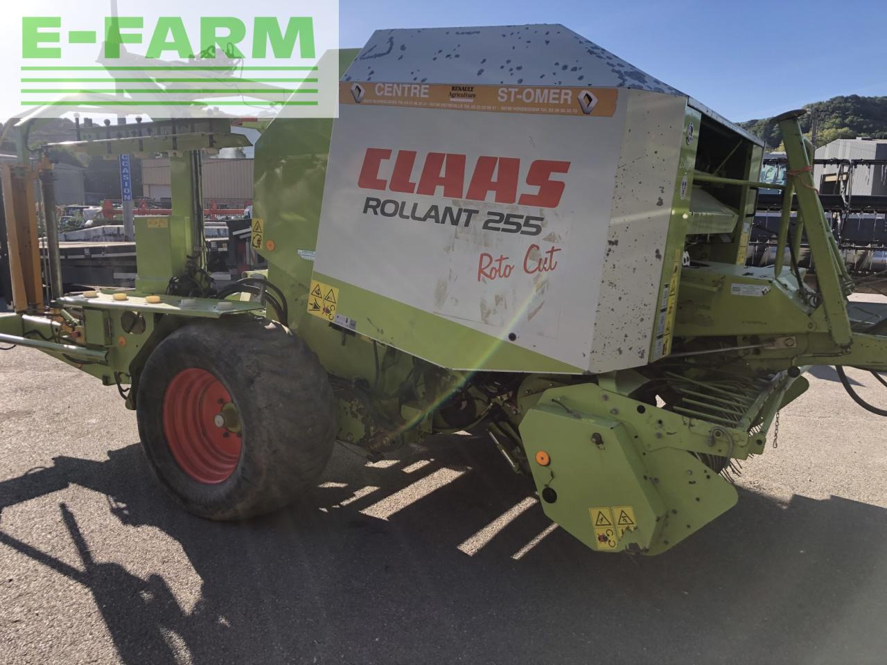 CLAAS rollant 255 rc uniwrap - Enfardadeira de fardos quadrados: foto 2 CLAAS rollant 255 rc uniwrap - Enfardadeira de fardos quadrados: foto 2