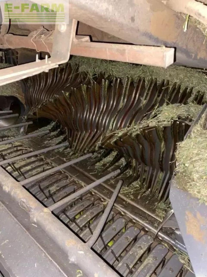 CLAAS rollant 455 rc uniwrap - Enfardadeira de fardos quadrados: foto 2 CLAAS rollant 455 rc uniwrap - Enfardadeira de fardos quadrados: foto 2