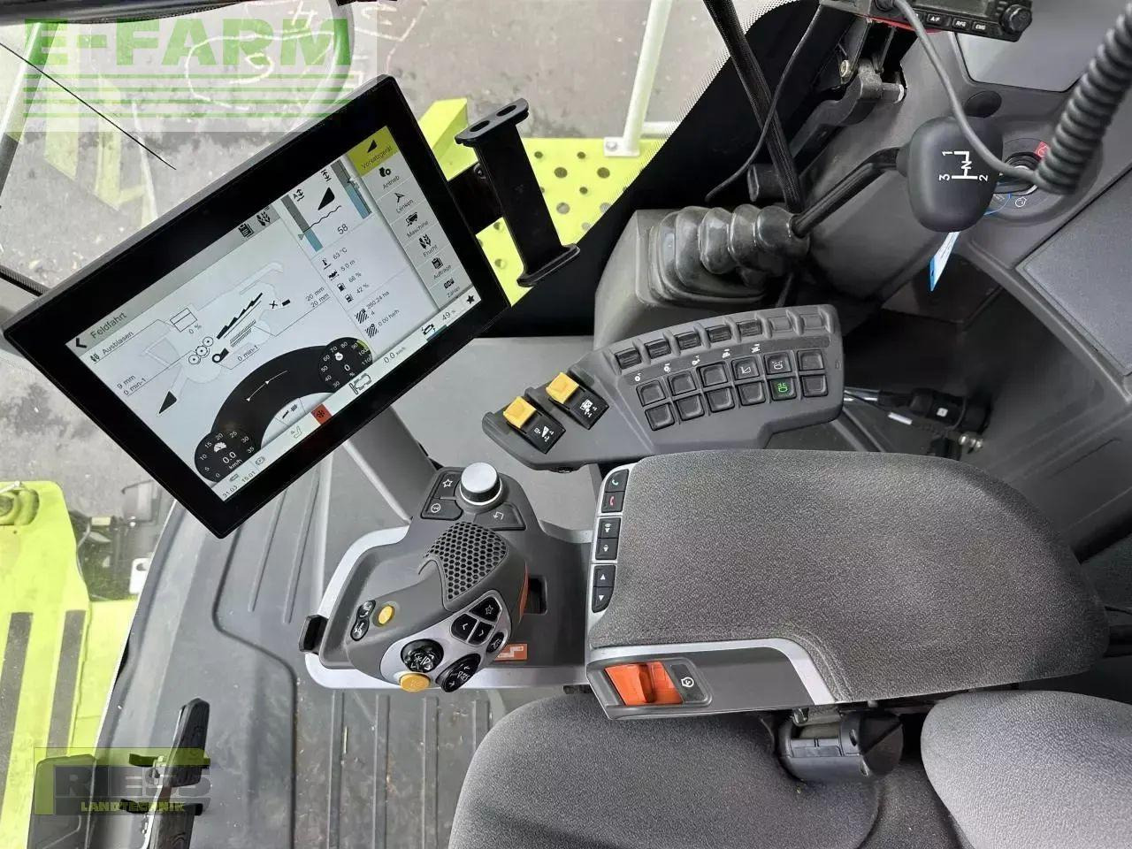 CLAAS tucano 430 vario 560 l34 - Ceifeira debulhadora: foto 5 CLAAS tucano 430 vario 560 l34 - Ceifeira debulhadora: foto 5