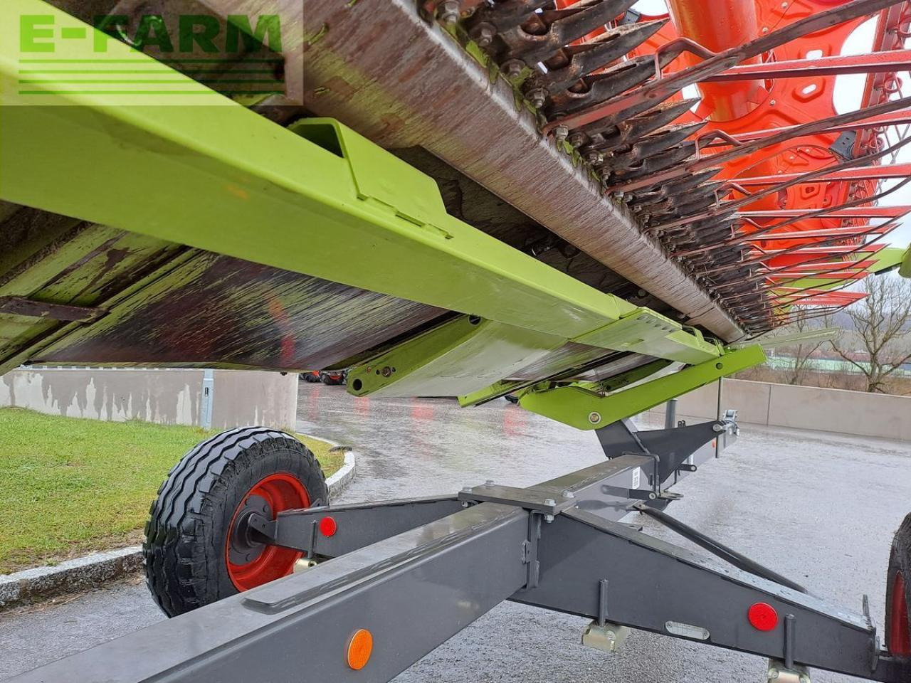 Plataforma para colheitadeira CLAAS vario 560: foto 9