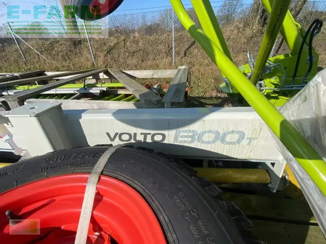 CLAAS volto 1300 t - Ancinho enleirador: foto 5 CLAAS volto 1300 t - Ancinho enleirador: foto 5