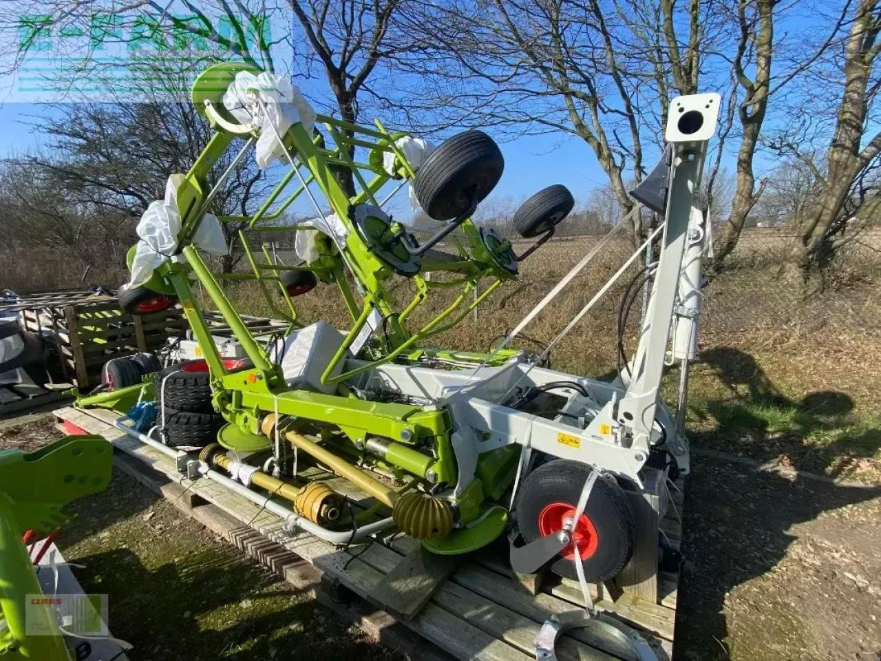 CLAAS volto 1300 t - Ancinho enleirador: foto 1 CLAAS volto 1300 t - Ancinho enleirador: foto 1