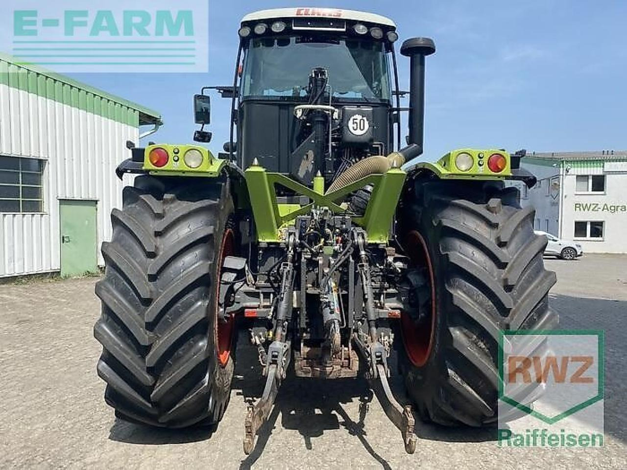 CLAAS xerion 3300 trac vc TRAC VC - Trator: foto 3 CLAAS xerion 3300 trac vc TRAC VC - Trator: foto 3