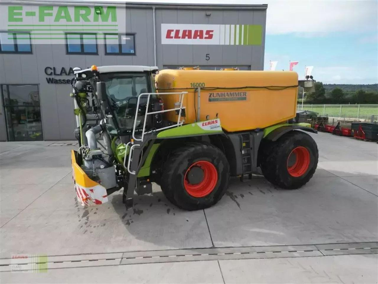 CLAAS xerion 4000 saddle trac SADDLE TRAC - Pulverizador automotor: foto 2 CLAAS xerion 4000 saddle trac SADDLE TRAC - Pulverizador automotor: foto 2