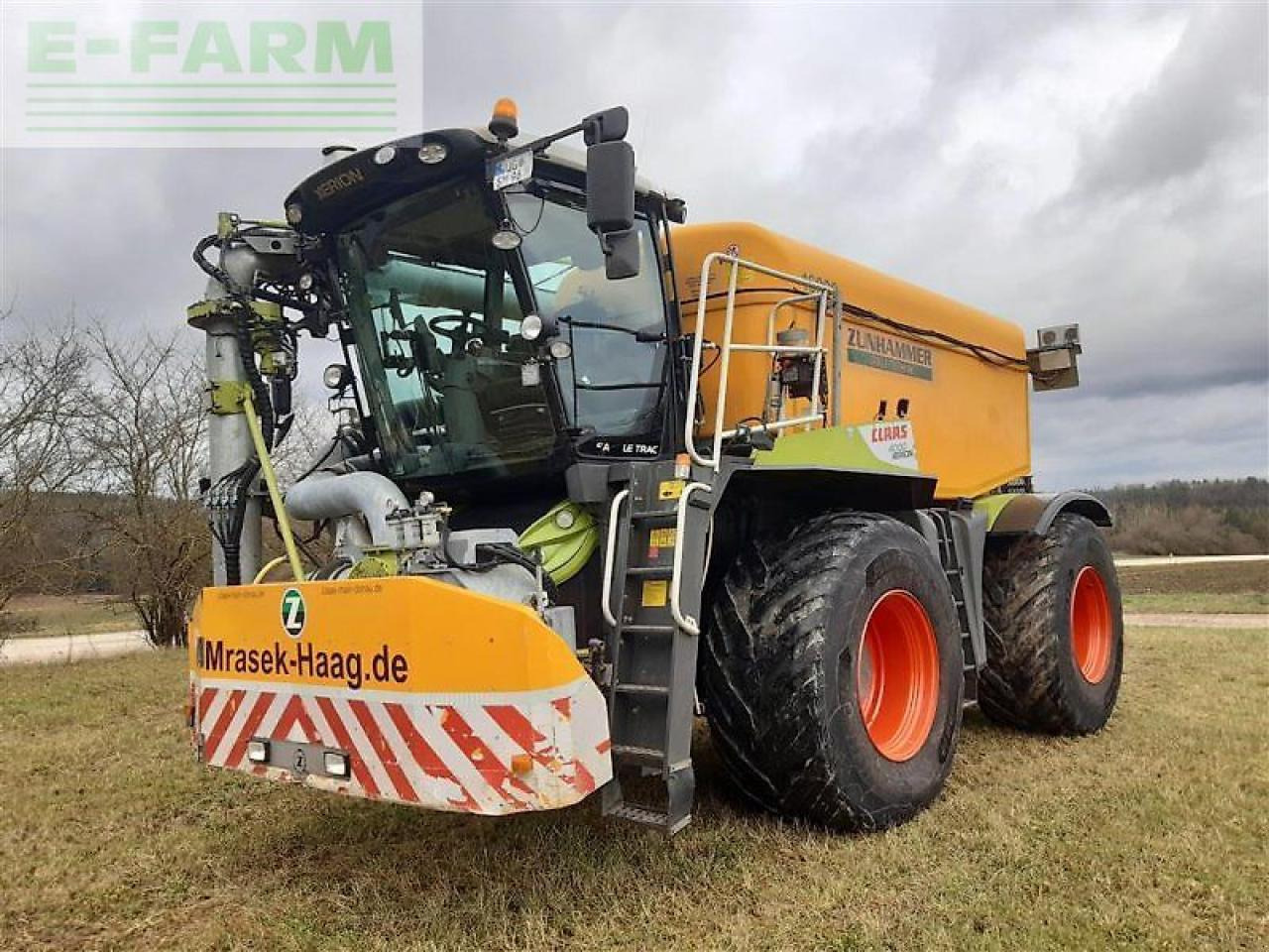 CLAAS xerion 4000 saddle trac SADDLE TRAC - Pulverizador automotor: foto 1 CLAAS xerion 4000 saddle trac SADDLE TRAC - Pulverizador automotor: foto 1