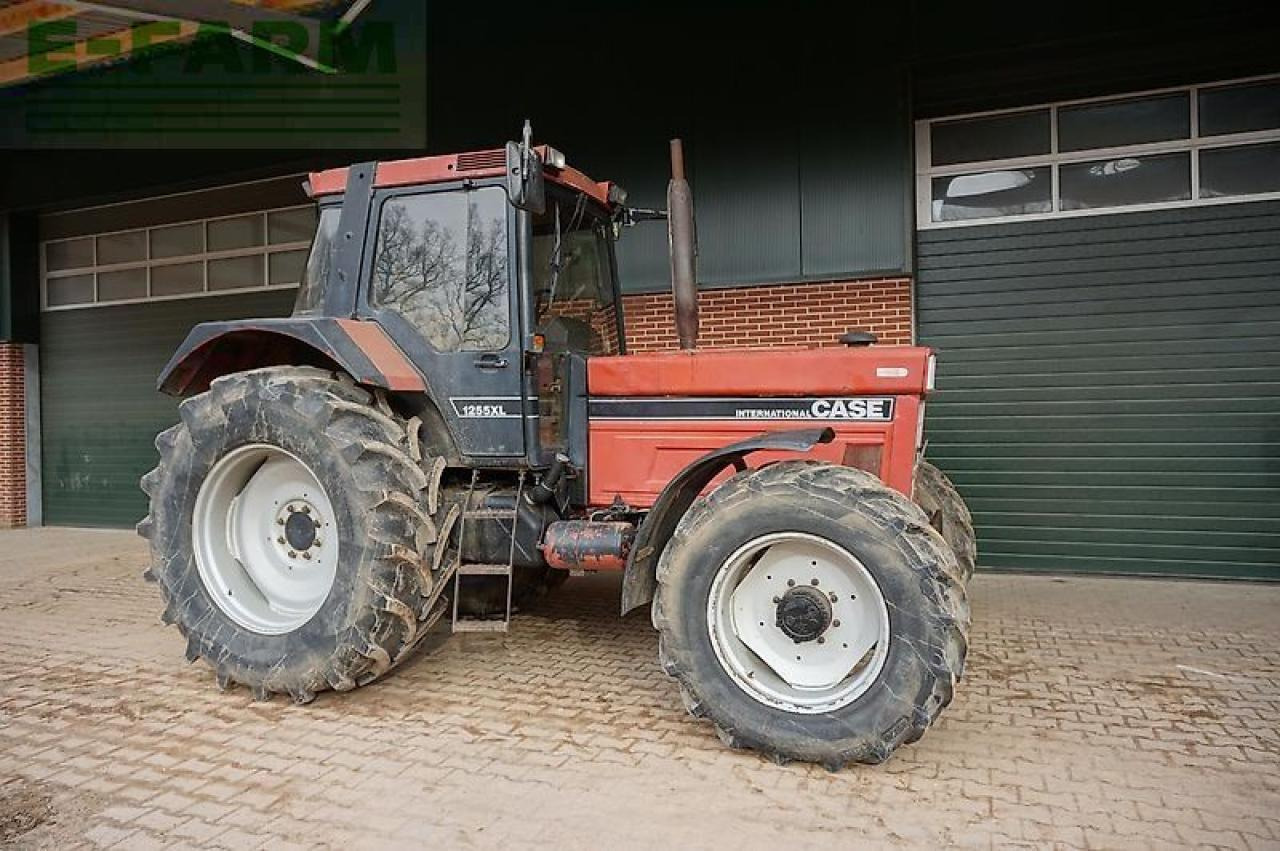 Case-IH ihc 1255 xl - Trator: foto 1 Case-IH ihc 1255 xl - Trator: foto 1