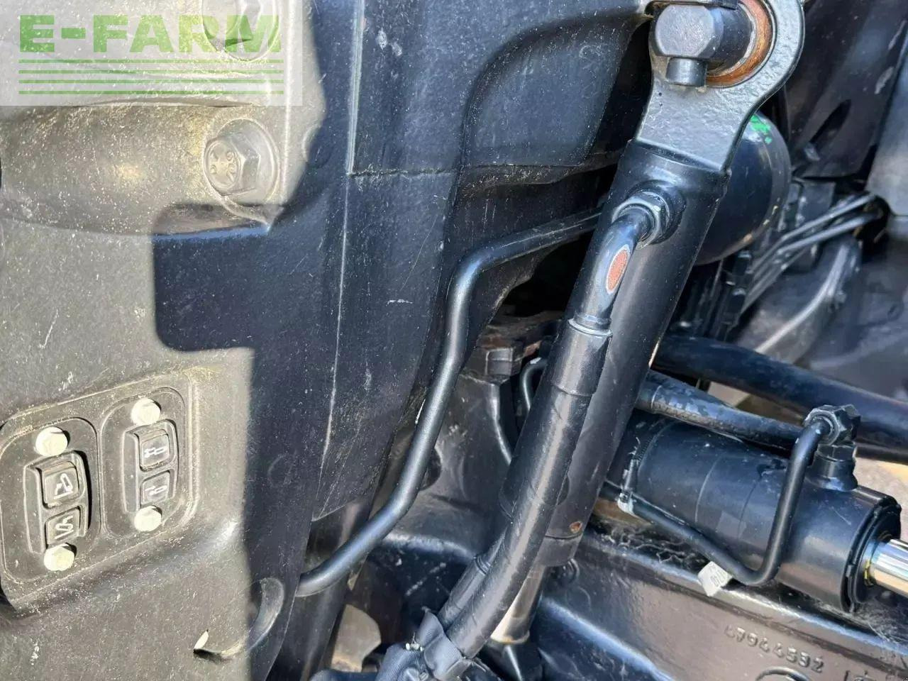 Case-IH optum 300 cvx CVX - Trator: foto 5 Case-IH optum 300 cvx CVX - Trator: foto 5