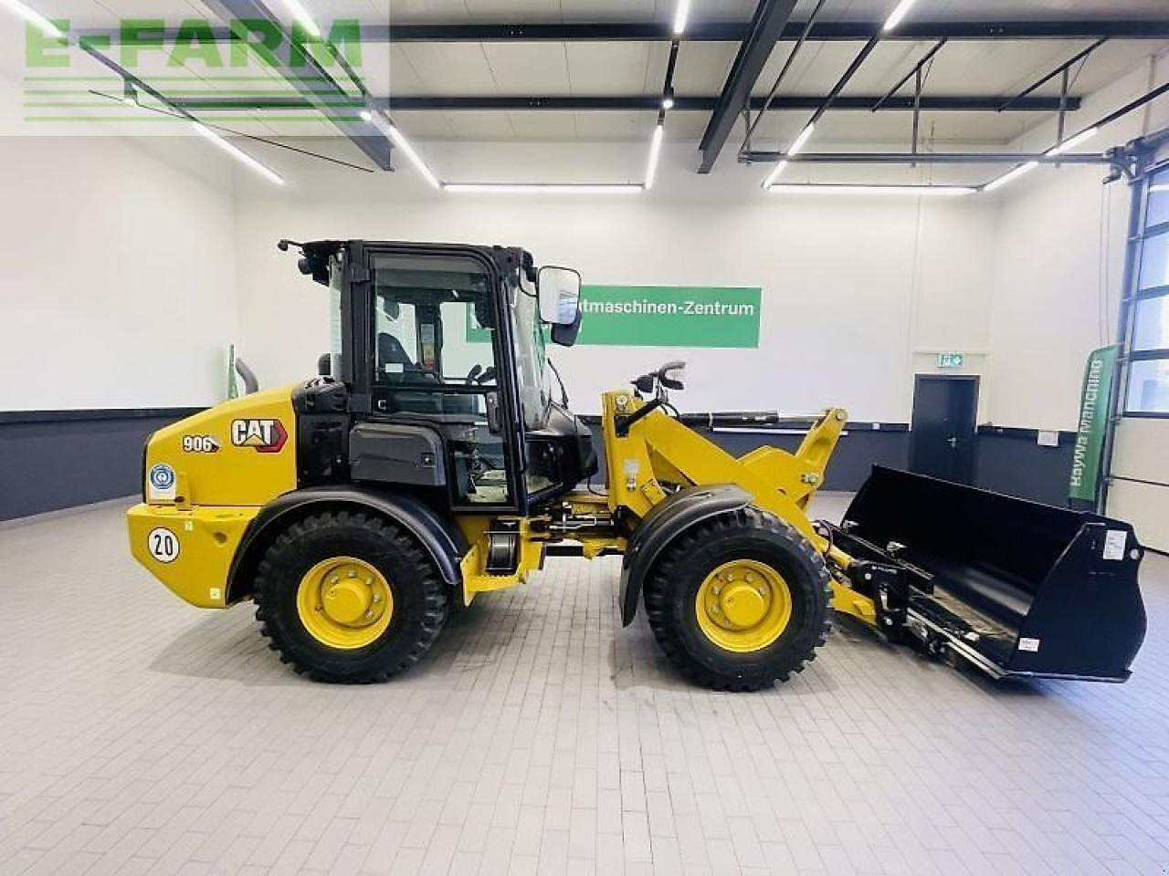 Caterpillar 906-14a - Mini escavadeira: foto 4 Caterpillar 906-14a - Mini escavadeira: foto 4