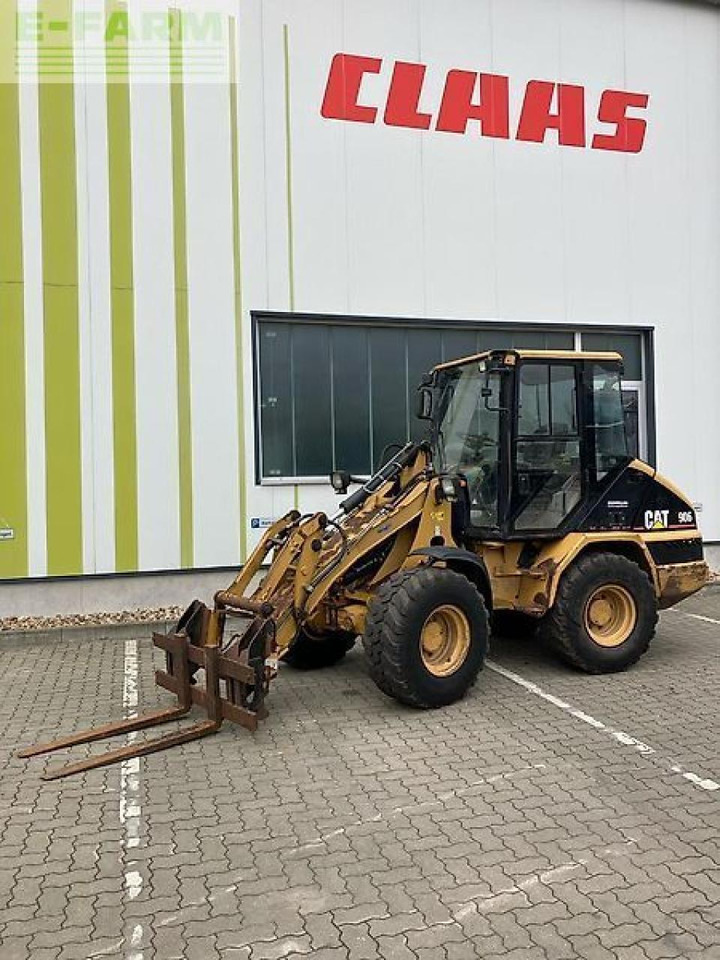 Caterpillar 906 - Mini escavadeira: foto 1 Caterpillar 906 - Mini escavadeira: foto 1