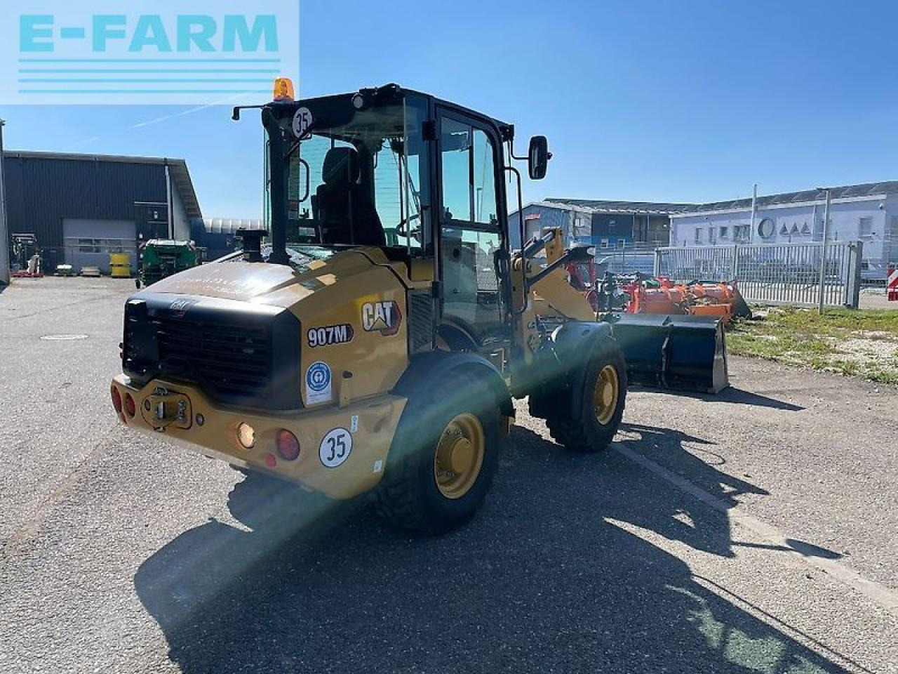 Caterpillar 907m - Mini escavadeira: foto 4 Caterpillar 907m - Mini escavadeira: foto 4