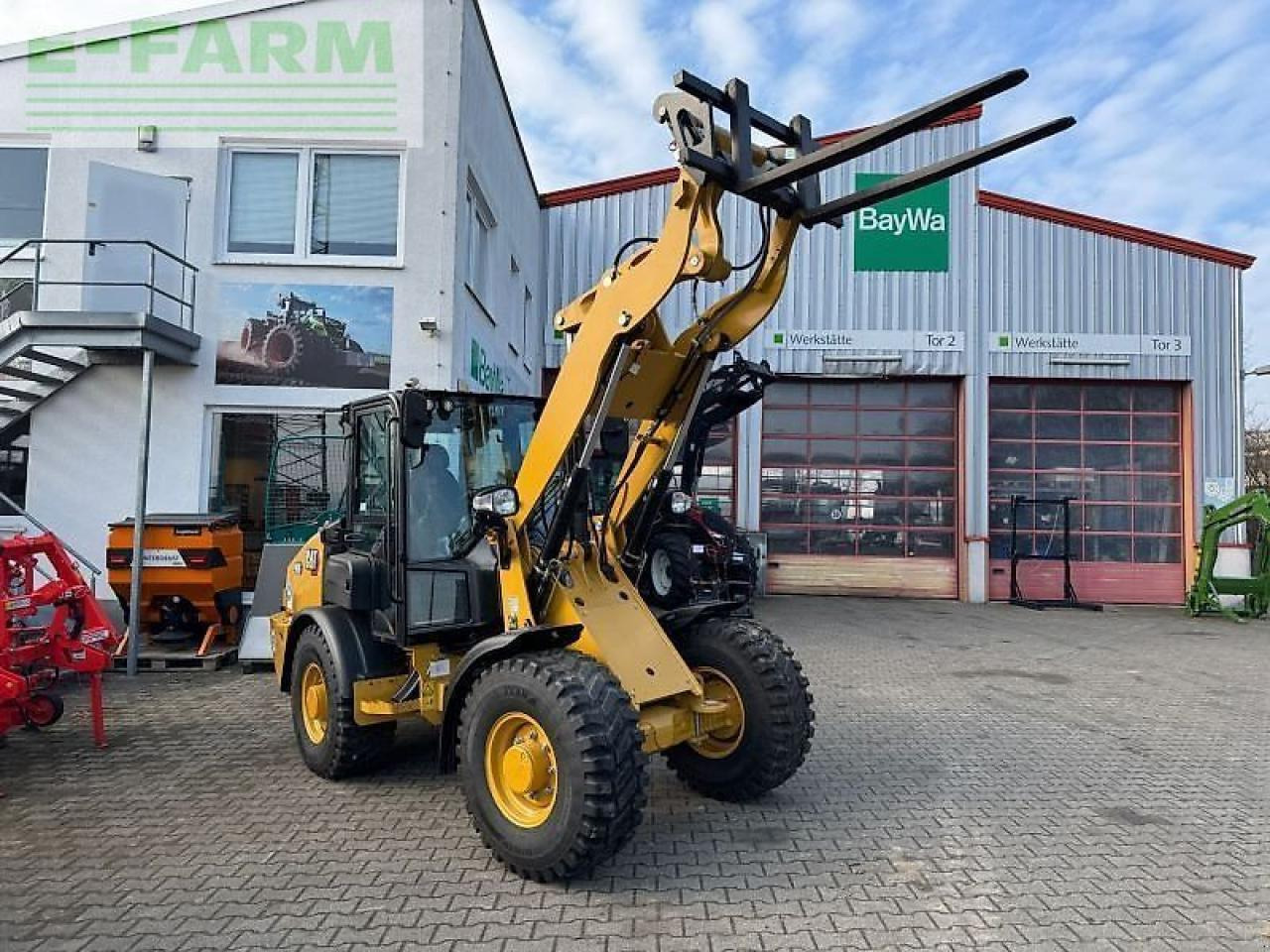 Caterpillar cat 906-14 - Mini escavadeira: foto 1 Caterpillar cat 906-14 - Mini escavadeira: foto 1