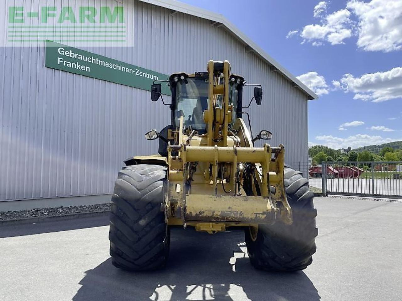 Caterpillar cat 938m - Mini escavadeira: foto 2 Caterpillar cat 938m - Mini escavadeira: foto 2