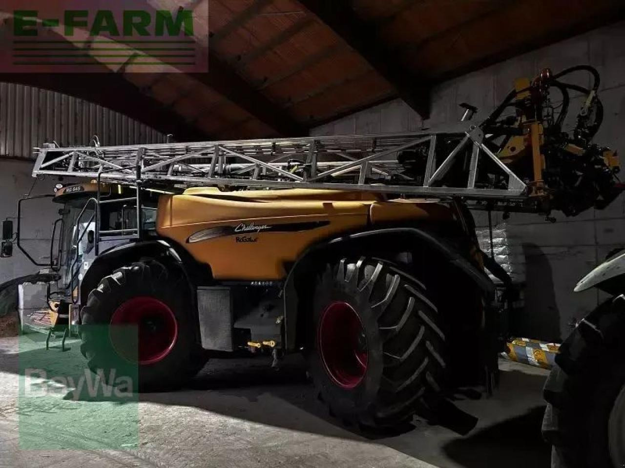 Challenger rogator 645 - Pulverizador de arrastar: foto 2 Challenger rogator 645 - Pulverizador de arrastar: foto 2