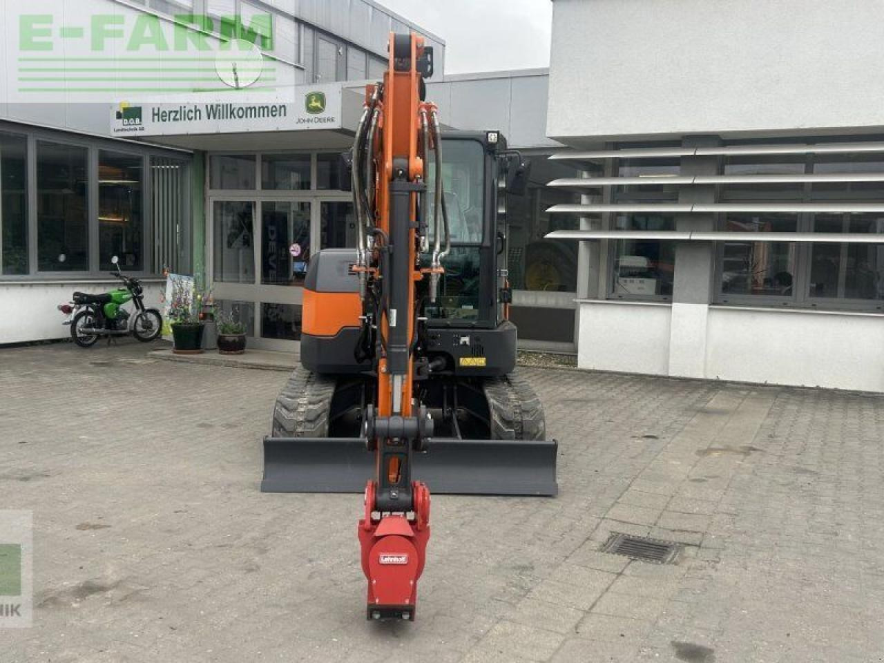 Doosan dx55r-7 - Mini escavadeira: foto 2 Doosan dx55r-7 - Mini escavadeira: foto 2