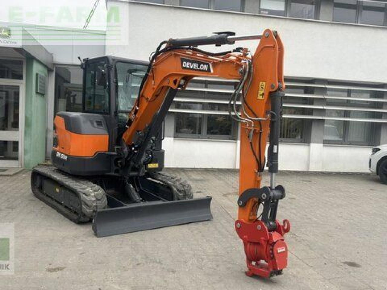 Doosan dx55r-7 - Mini escavadeira: foto 3 Doosan dx55r-7 - Mini escavadeira: foto 3