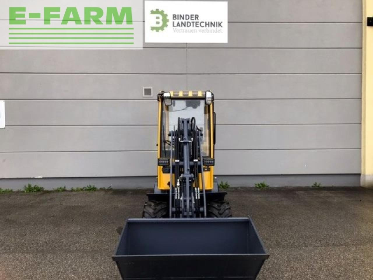 Eurotrac 810 / w11-c hoflader - Mini escavadeira: foto 3 Eurotrac 810 / w11-c hoflader - Mini escavadeira: foto 3