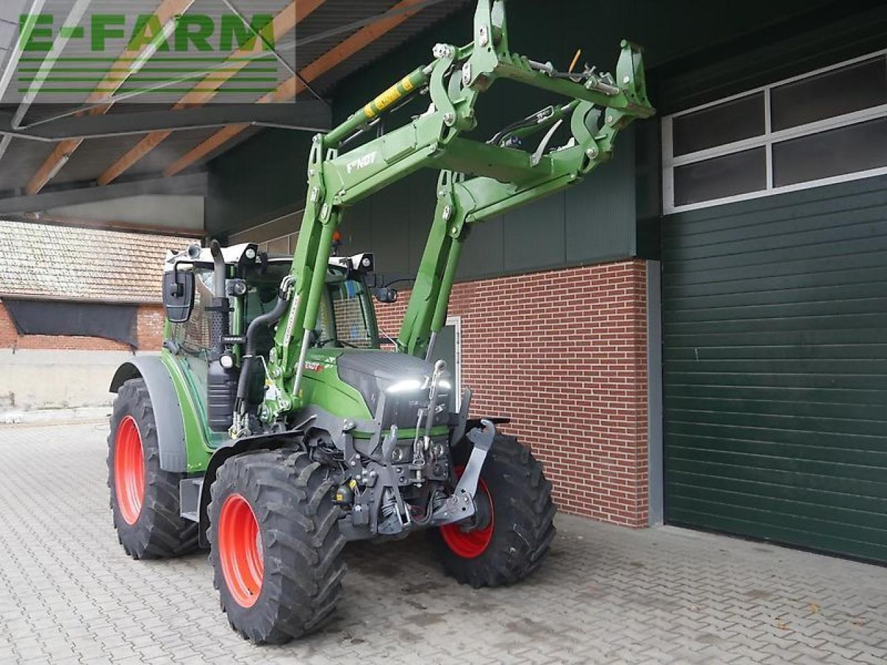 Fendt 211 s vario gen3 profi setting2 frontlader - Trator: foto 2 Fendt 211 s vario gen3 profi setting2 frontlader - Trator: foto 2