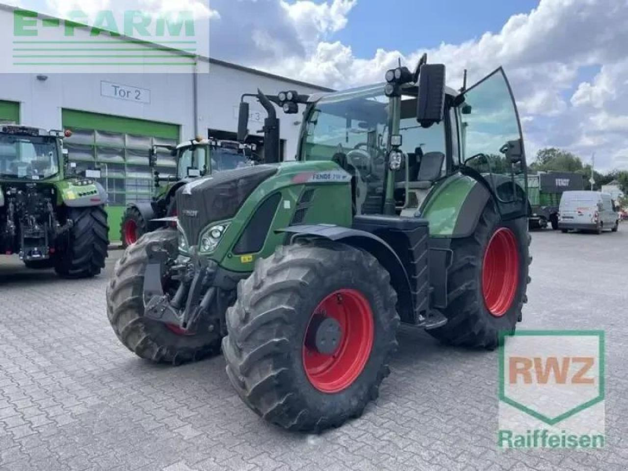 Fendt 718 profi-plus s 4 vario ProfiPlus - Trator: foto 1 Fendt 718 profi-plus s 4 vario ProfiPlus - Trator: foto 1