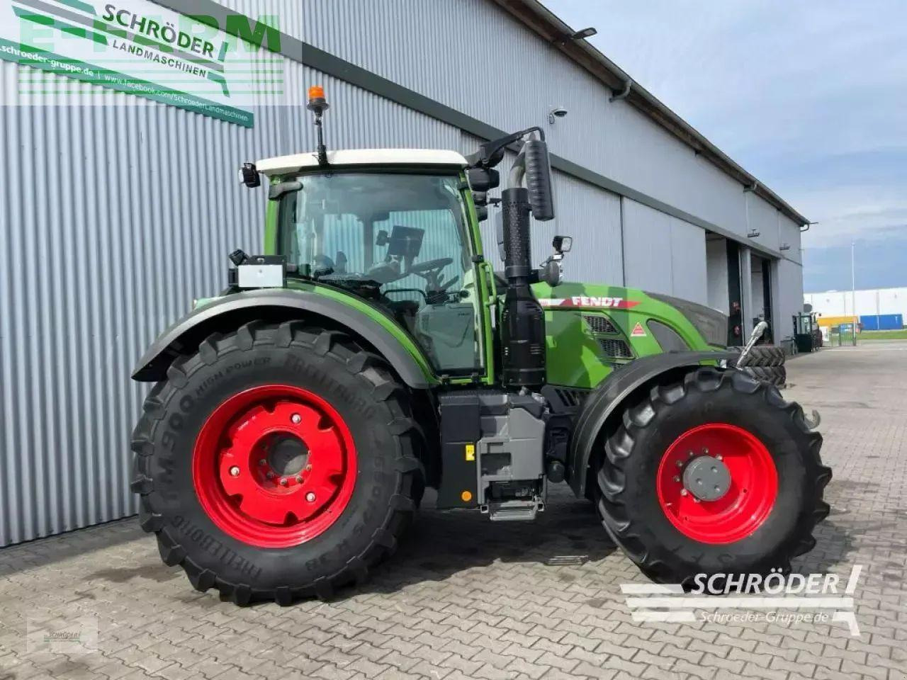 Fendt 724 gen6 profi plus - Trator: foto 2 Fendt 724 gen6 profi plus - Trator: foto 2