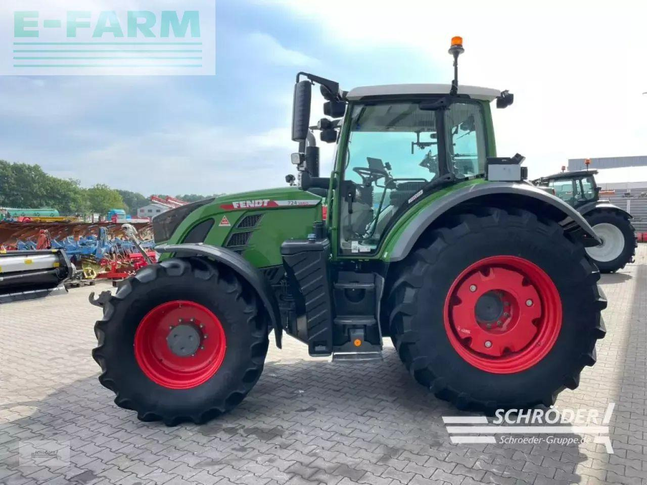 Fendt 724 gen6 profi plus - Trator: foto 4 Fendt 724 gen6 profi plus - Trator: foto 4