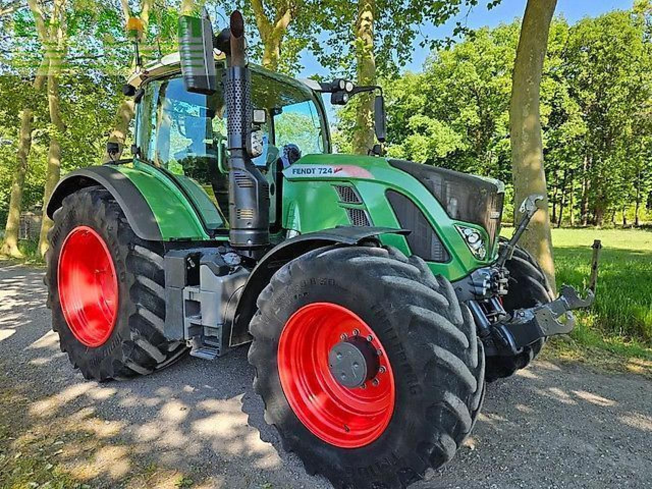 Fendt 724 s4 profi plus rtk ( 718 720 722 ) - Trator: foto 2 Fendt 724 s4 profi plus rtk ( 718 720 722 ) - Trator: foto 2