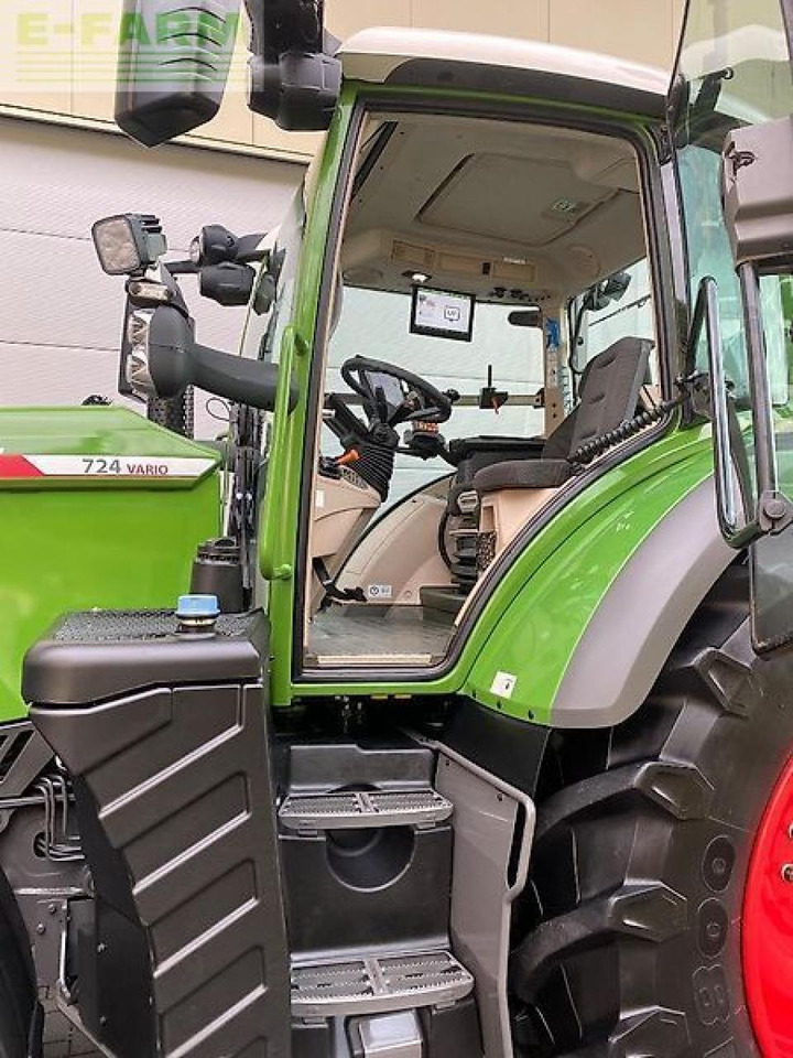 Fendt 724 vario gen.6 profi+ setting2 profiplus led 193 ltr. rtk (kein/no 722 720 718) ProfiPlus - Trator: foto 4 Fendt 724 vario gen.6 profi+ setting2 profiplus led 193 ltr. rtk (kein/no 722 720 718) ProfiPlus - Trator: foto 4