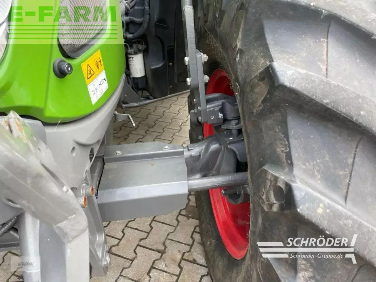 Trator Fendt 724 vario s4 profi plus ProfiPlus: foto 8