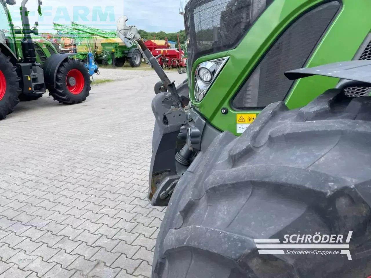 Trator Fendt 724 vario s4 profi plus ProfiPlus: foto 9