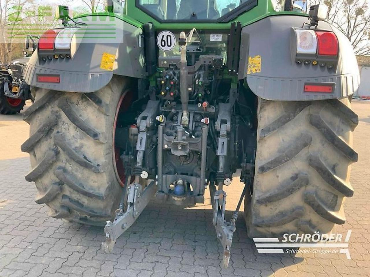 Trator Fendt 826 vario s4 profi plus ProfiPlus: foto 8