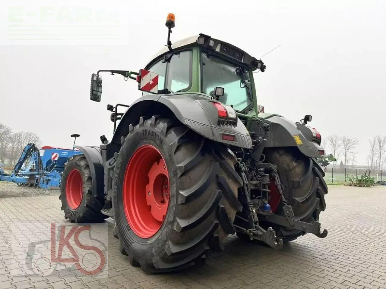 Fendt 828 s4 profi + - Trator: foto 4 Fendt 828 s4 profi + - Trator: foto 4