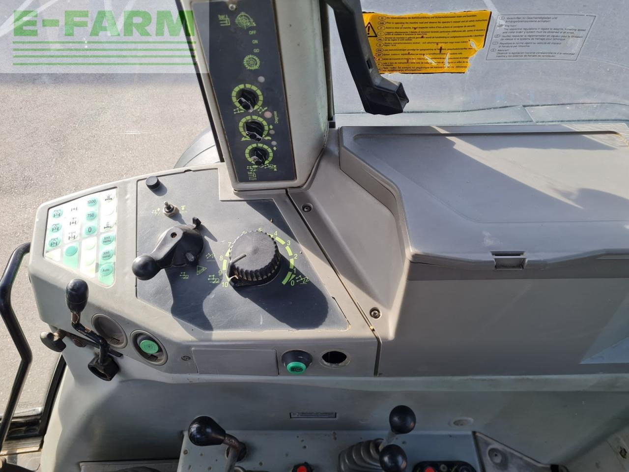 Fendt favorit 818 - Trator: foto 2 Fendt favorit 818 - Trator: foto 2