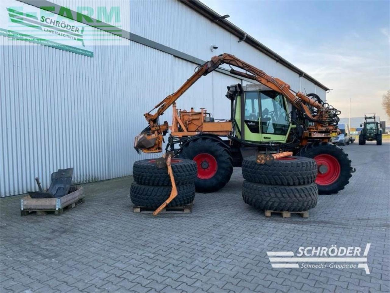 Fendt xylon 524 - Trator: foto 2 Fendt xylon 524 - Trator: foto 2