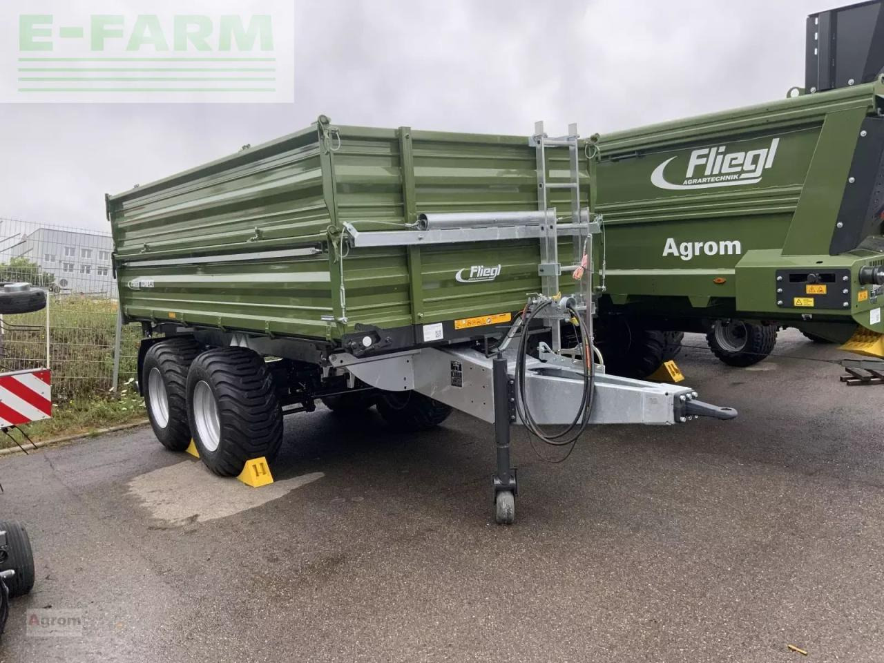 Fliegl tdk 140 - Reboque basculante agrícola: foto 3 Fliegl tdk 140 - Reboque basculante agrícola: foto 3