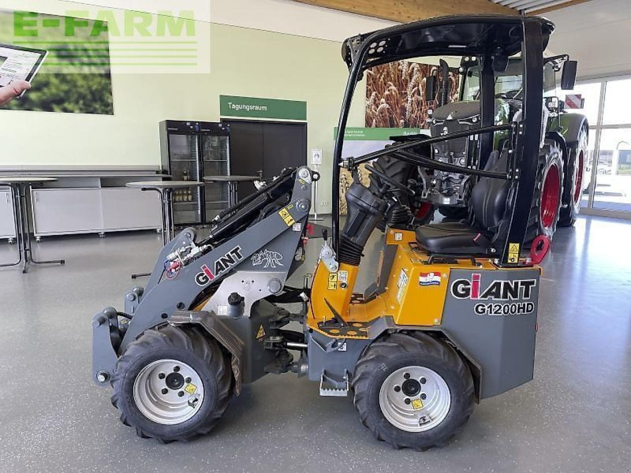 Giant g1200 hd - Mini escavadeira: foto 4 Giant g1200 hd - Mini escavadeira: foto 4
